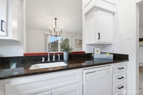 210 Mount Park Boulevard SW Issaquah WA 98027