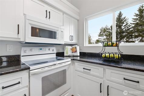 210 Mount Park Boulevard SW Issaquah WA 98027