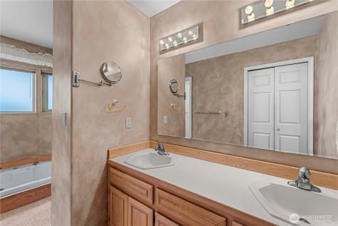 351 19th Street East Wenatchee WA 98802