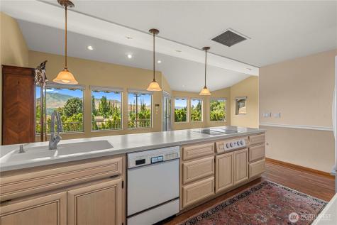 351 19th Street East Wenatchee WA 98802