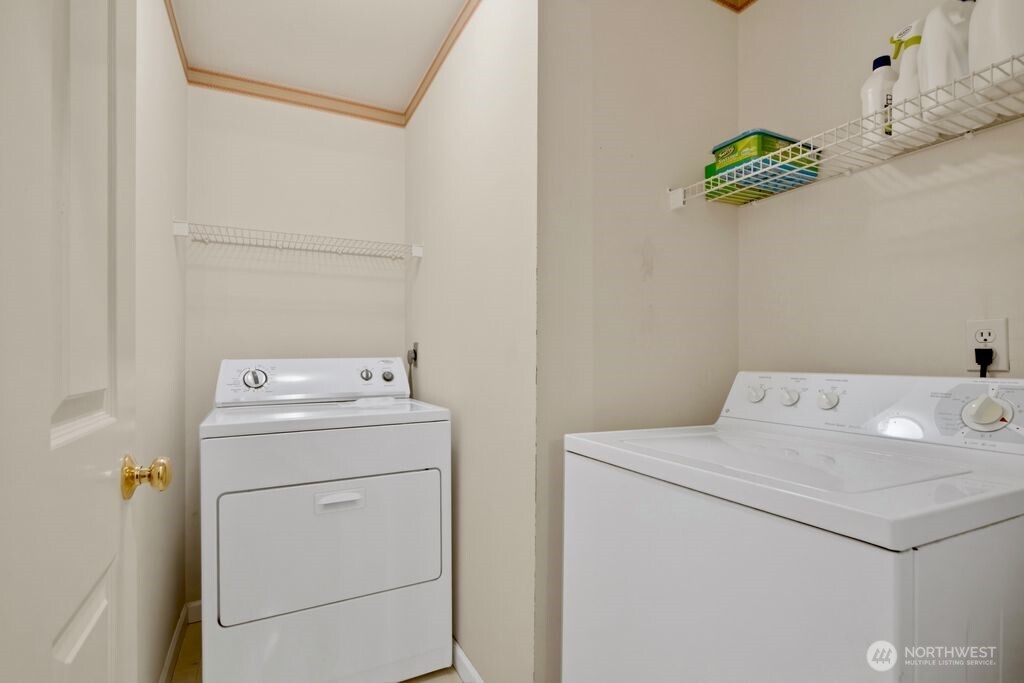 6699 SE Cougar Mountain Way Bellevue WA 98006