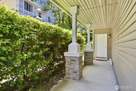 6699 SE Cougar Mountain Way Bellevue WA 98006
