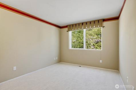 6699 SE Cougar Mountain Way Bellevue WA 98006