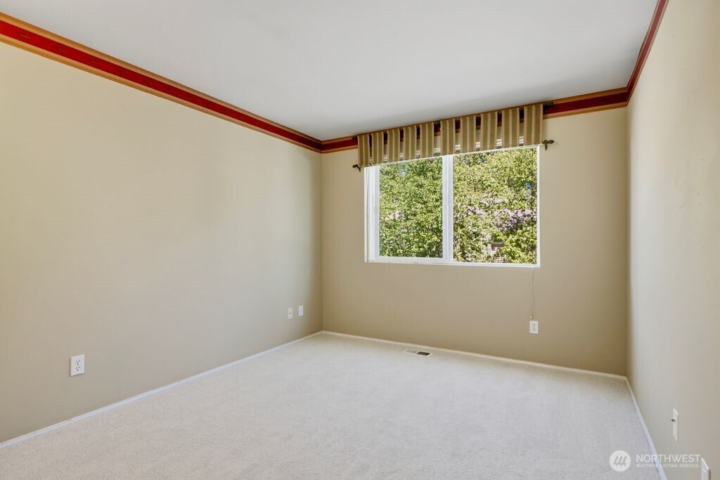 6699 SE Cougar Mountain Way Bellevue WA 98006