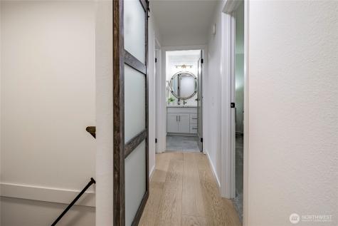 1607 102nd Place NE Bellevue WA 98004
