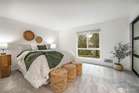 1607 102nd Place NE Bellevue WA 98004