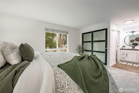 1607 102nd Place NE Bellevue WA 98004