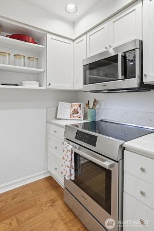 215 20th Avenue E Seattle WA 98112