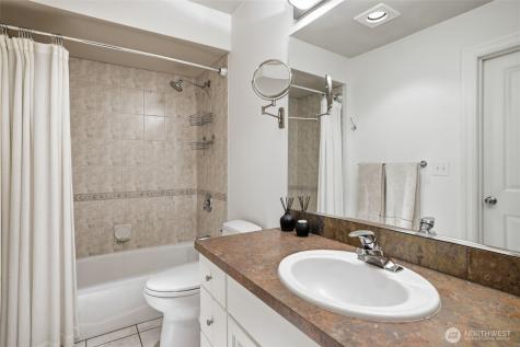 215 20th Avenue E Seattle WA 98112