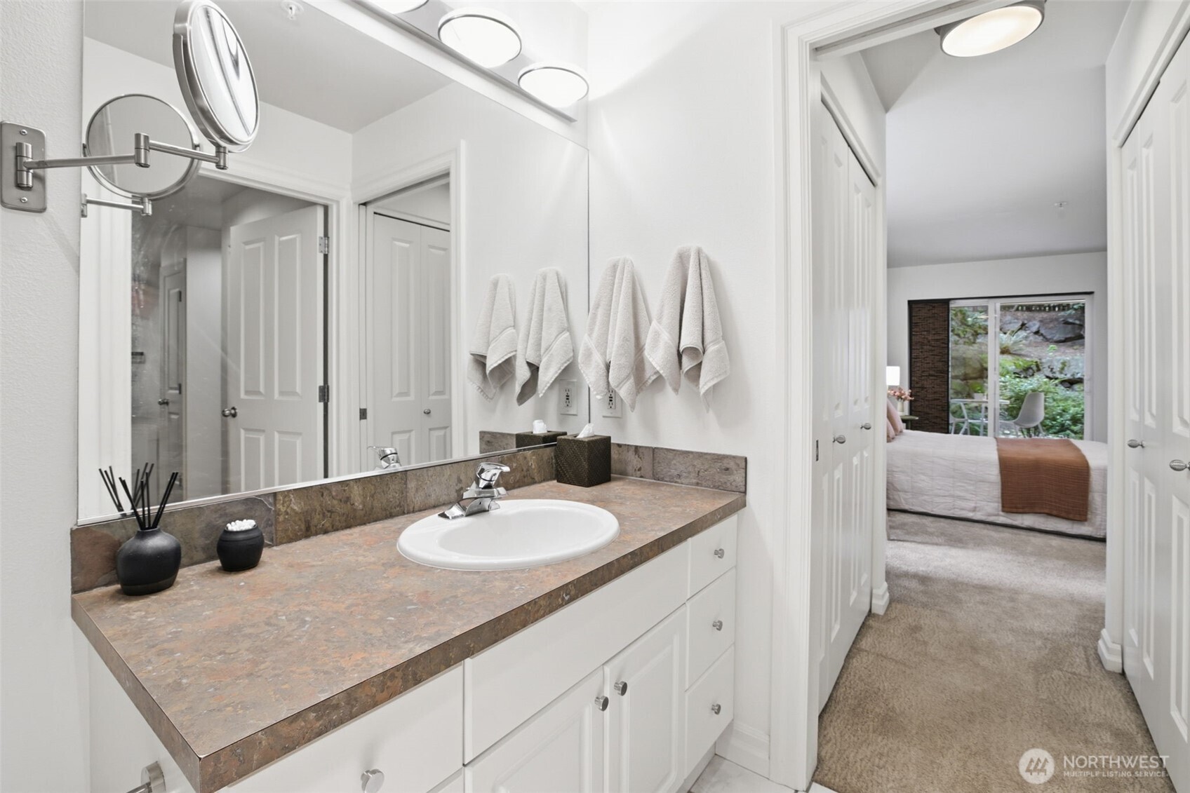 215 20th Avenue E Seattle WA 98112