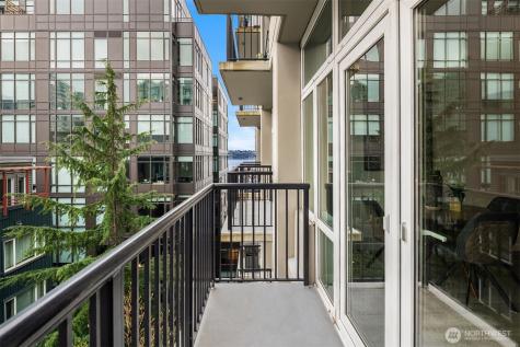 2717 Western Avenue Seattle WA 98121