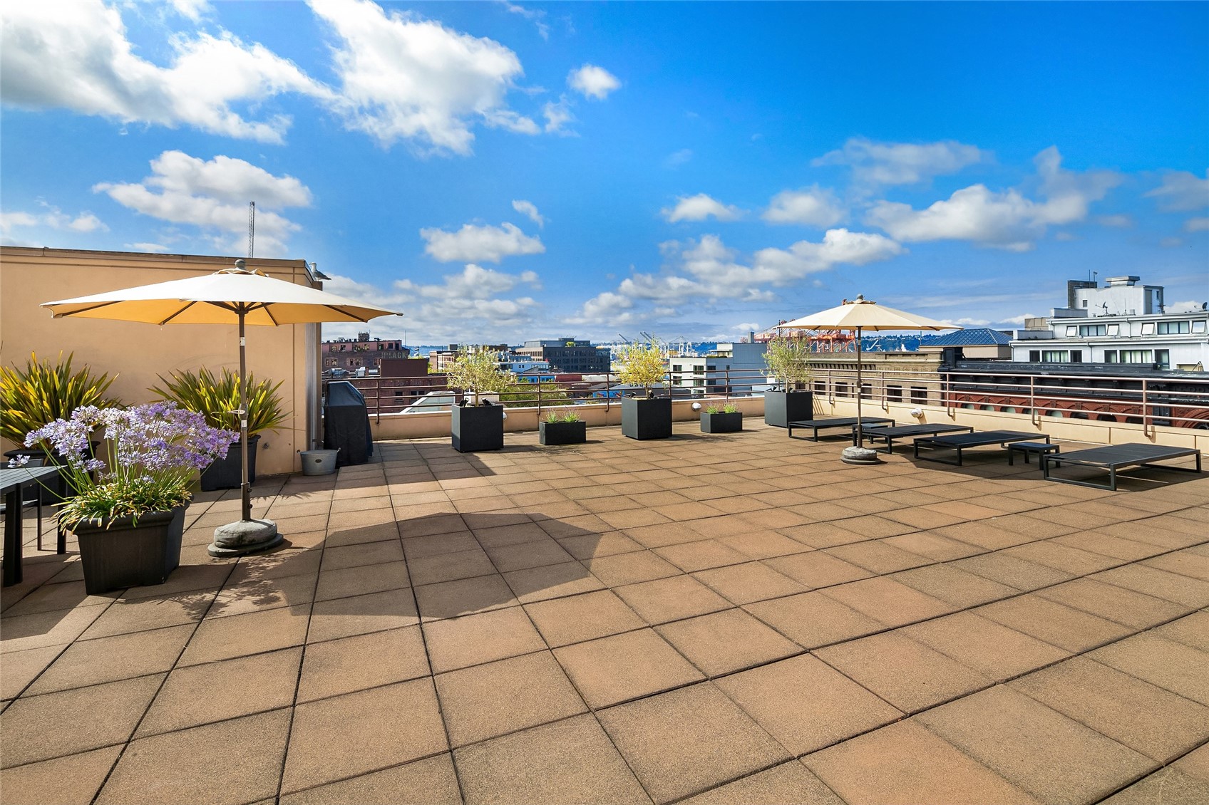 100 1st Avenue S Seattle WA 98104