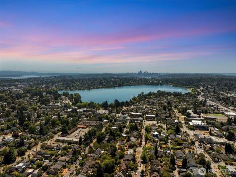 1125 N 93rd Street Seattle WA 98103