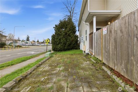 13349 Ambaum Boulevard SW Burien WA 98146