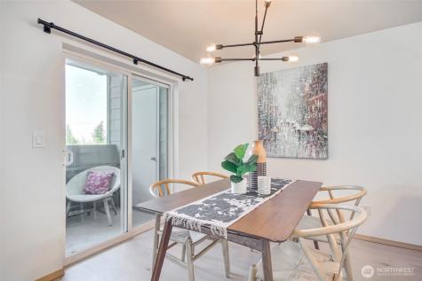 1957 23rd Place NE Issaquah WA 98027