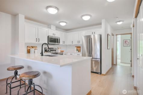 1957 23rd Place NE Issaquah WA 98027