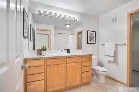 1957 23rd Place NE Issaquah WA 98027