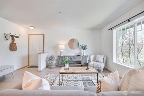 1957 23rd Place NE Issaquah WA 98027