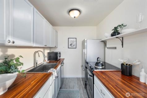 2703 Boylston Avenue E Seattle WA 98102