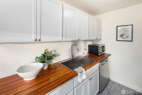 2703 Boylston Avenue E Seattle WA 98102
