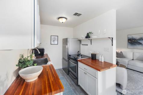 2703 Boylston Avenue E Seattle WA 98102