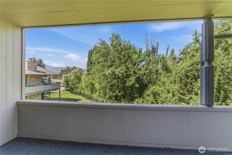 225 19th Street NE East Wenatchee WA 98802