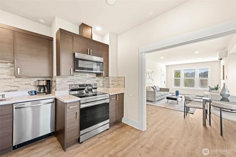 1413 26th Avenue Seattle WA 98122