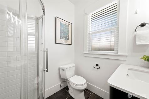 1413 26th Avenue Seattle WA 98122