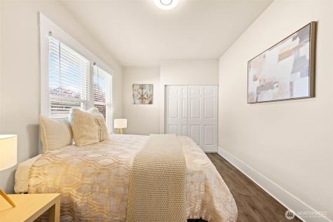 1413 26th Avenue Seattle WA 98122