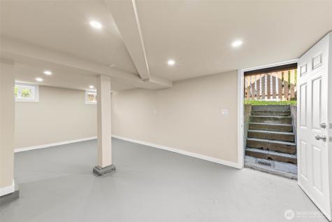 1413 26th Avenue Seattle WA 98122