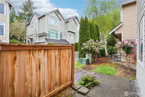11875 SE 4th Place Bellevue WA 98005