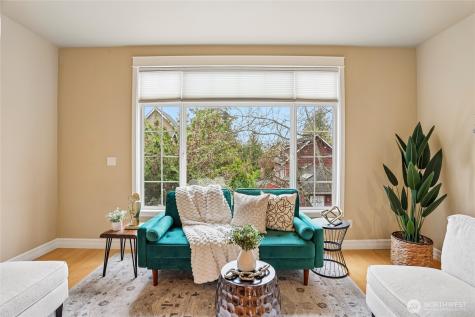 11875 SE 4th Place Bellevue WA 98005