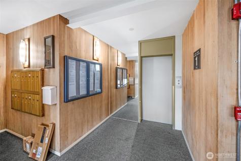 2500 81st Avenue SE Mercer Island WA 98040