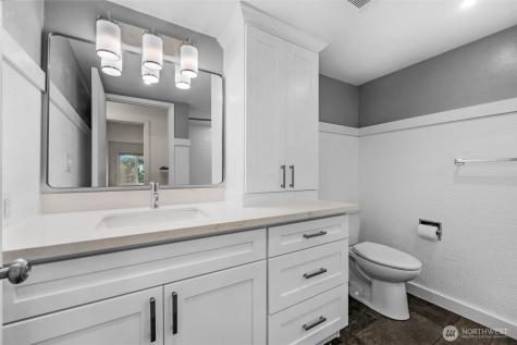 2500 81st Avenue SE Mercer Island WA 98040