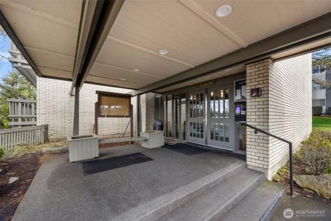 2500 81st Avenue SE Mercer Island WA 98040