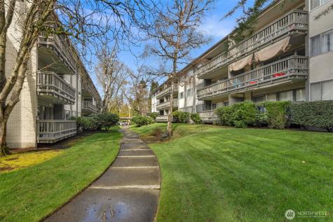 2500 81st Avenue SE Mercer Island WA 98040