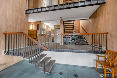 2500 81st Avenue SE Mercer Island WA 98040