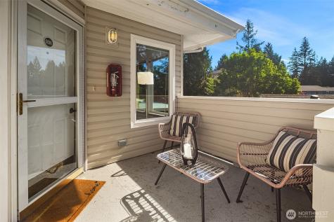 9210 Market Place Lake Stevens WA 98258