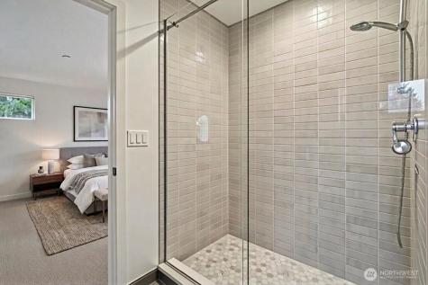 12332 38th Avenue NE Seattle WA 98125