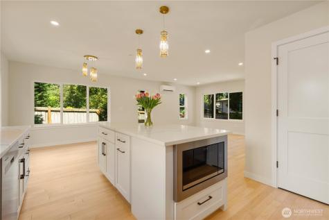 12644 NE 80th Street Kirkland WA 98033
