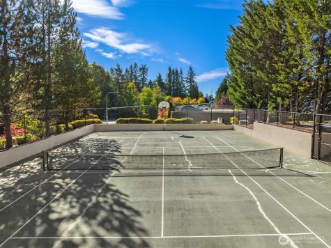 18544 NE 57th Street Redmond WA 98052