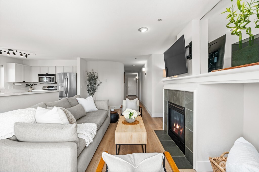 4409 California Avenue SW Seattle WA 98116