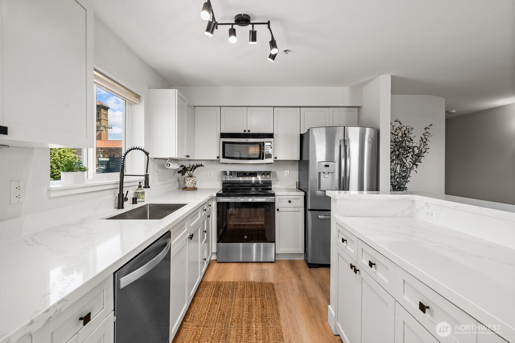 4409 California Avenue SW Seattle WA 98116