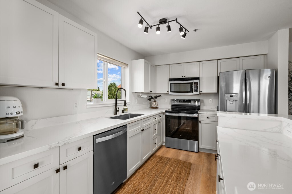 4409 California Avenue SW Seattle WA 98116