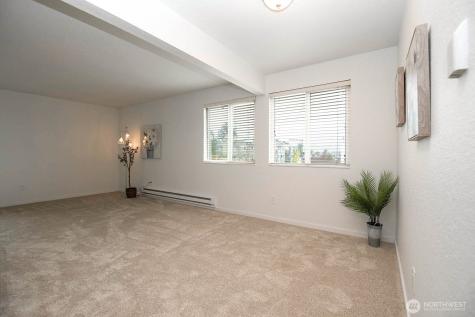 8747 Phinney Avenue N Seattle WA 98103