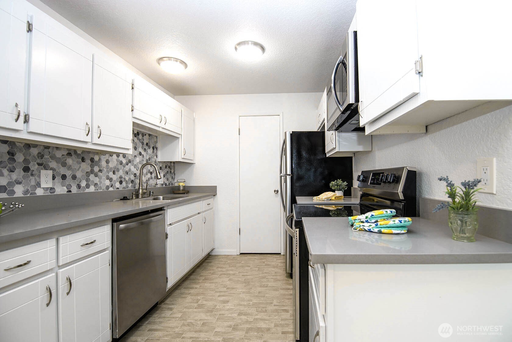 8747 Phinney Avenue N Seattle WA 98103