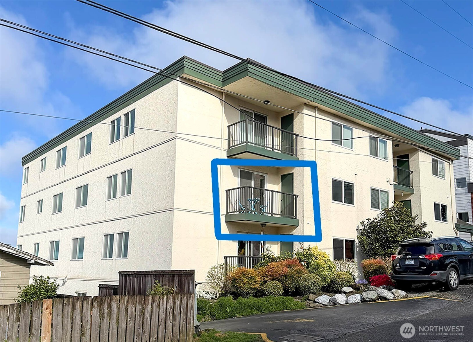 8747 Phinney Avenue N Seattle WA 98103