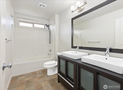 15806 14th Avenue W Lynnwood WA 98087