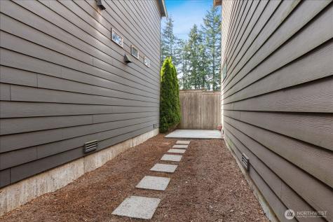 15806 14th Avenue W Lynnwood WA 98087