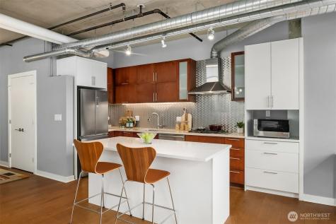2720 3rd Avenue Seattle WA 98121